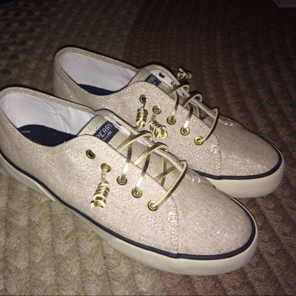 Brand New Sperry! Worn ONCE!! Memory foam!