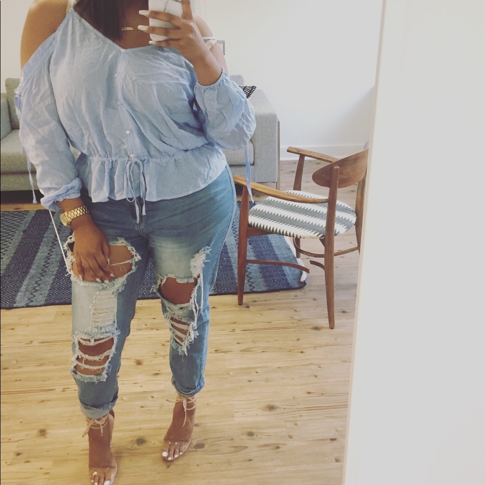 H&M stripe off the shoulder top.