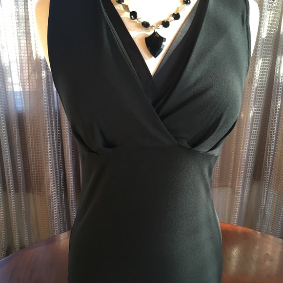 Ann Taylor black tank with black necklace and ears - Picture 3 of 7