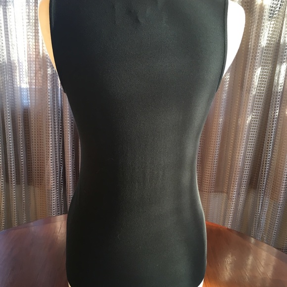 Ann Taylor black tank with black necklace and ears - Picture 4 of 7