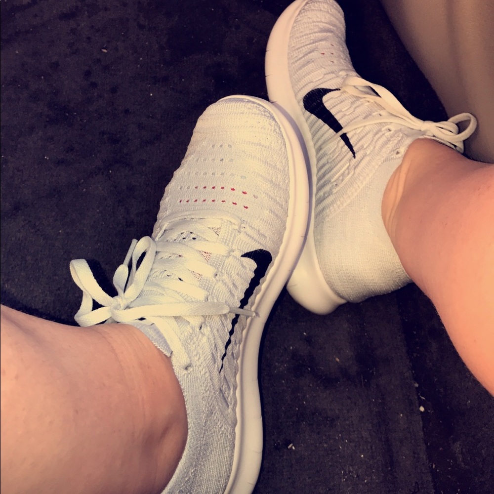 White flyknit