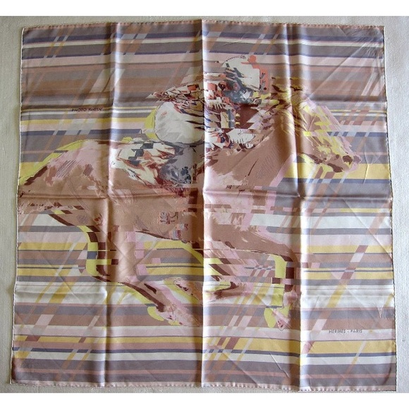 RARE! auth HERMÈS silk twill PHOTO FINISH scarf - Picture 3 of 16