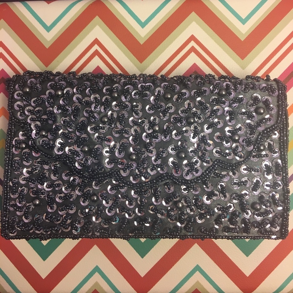 NWOT beaded clutch/purse