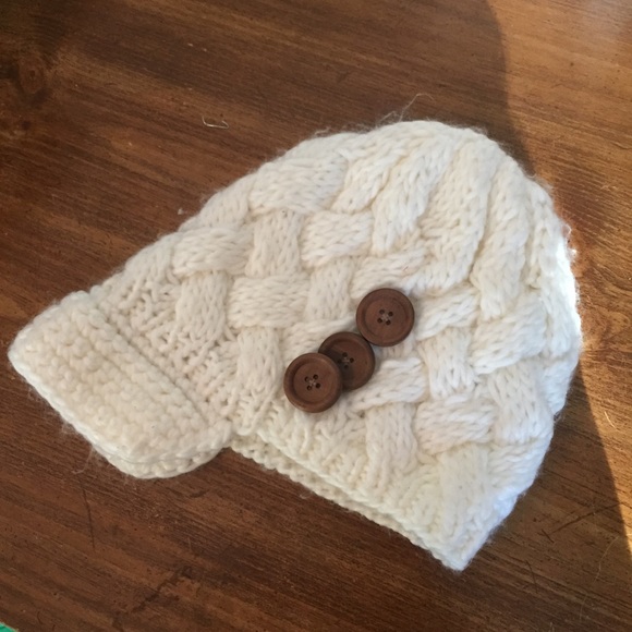 Merona Accessories - Ivory Knit Hat