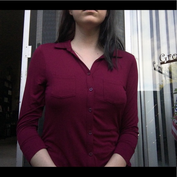 comfy button up shirt 💋 - Picture 1 of 3