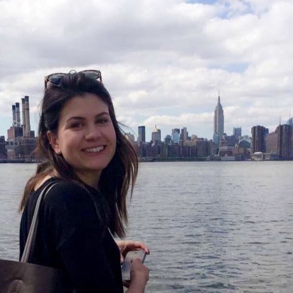 Meet your Posher, Ariel - Picture 1 of 1