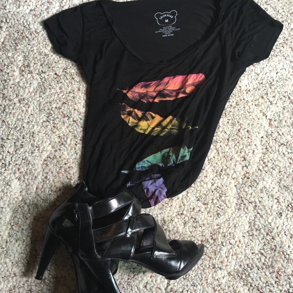 Feather fitted tee