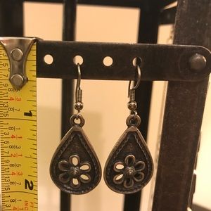 Pewter tone earrings