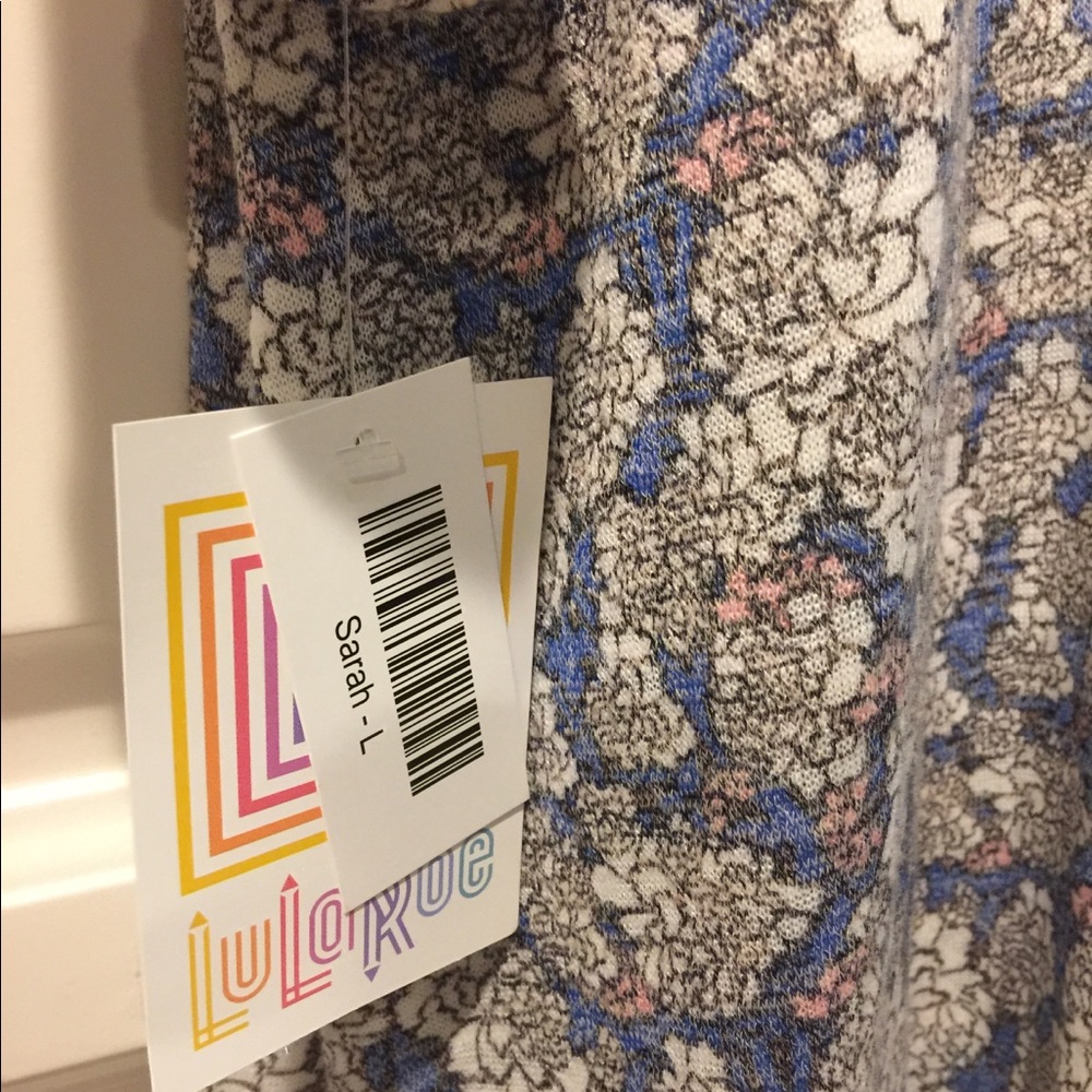 LuLaRoe Large Sarah