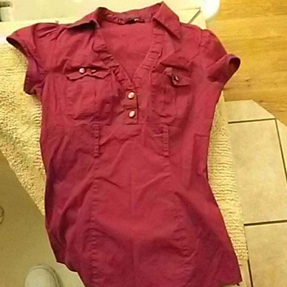 Small cute casual girls night out shirt