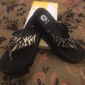 Yellow Box gold and black thong wedge