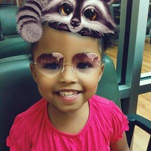 Meet your Posher, Angelia