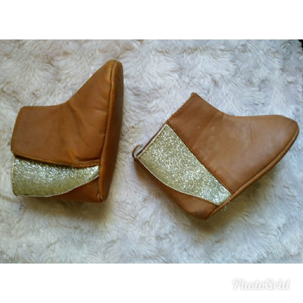 Baby toddler beige bootys boots