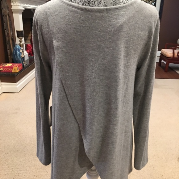 Hye Park and Lune Sweater with open back. - Picture 2 of 6