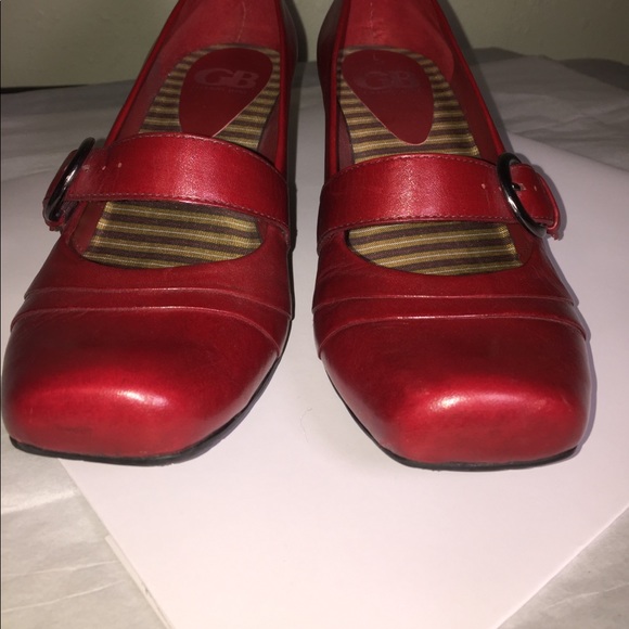 Gianni Bini red 👠 heels - Picture 3 of 7