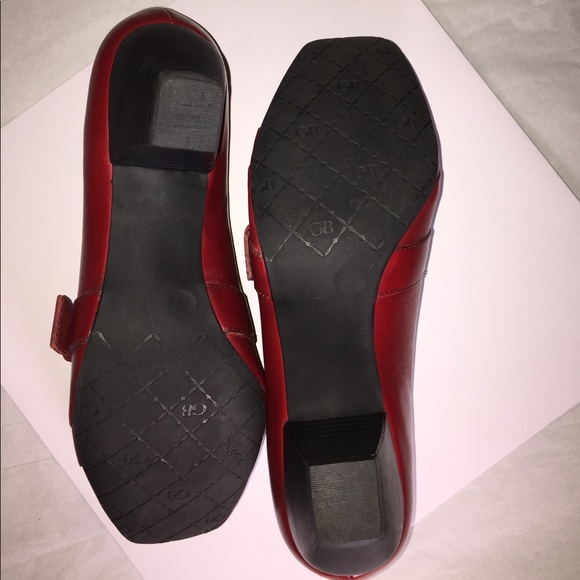 Gianni Bini red 👠 heels - Picture 5 of 7