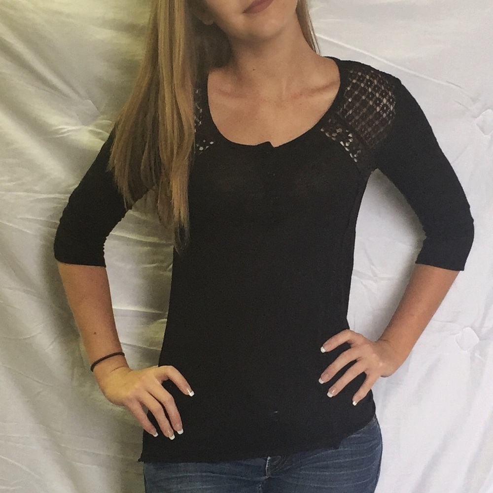 Simple Black No Boundaries Mid-Sleeve