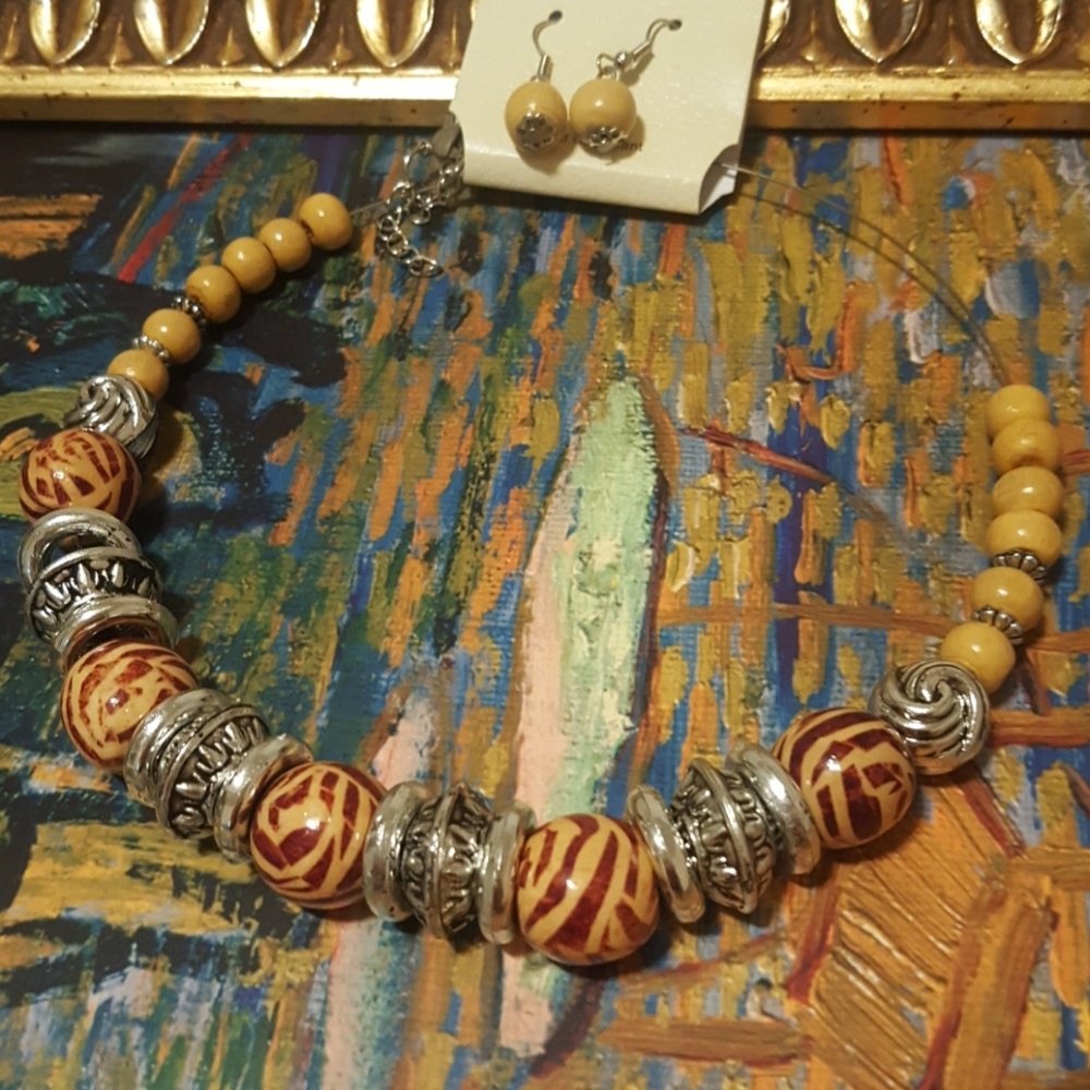 Wooden choker set