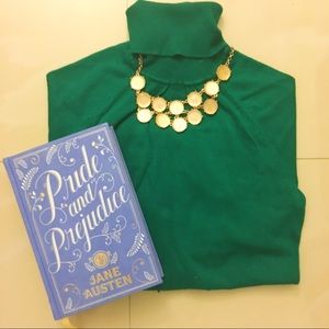 Green turtle neck sweater