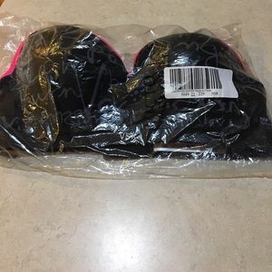 Victoria’s Secret 36B Sports Bra