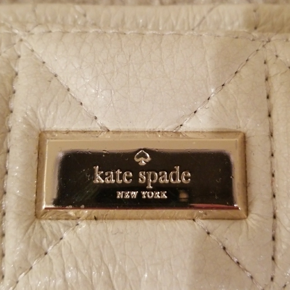 Kate Spade Tote - Picture 4 of 8