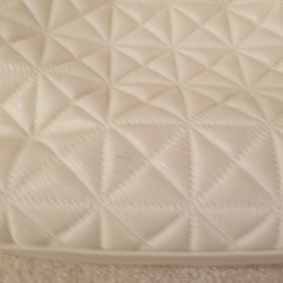 Kate Spade Tote - Picture 2 of 8