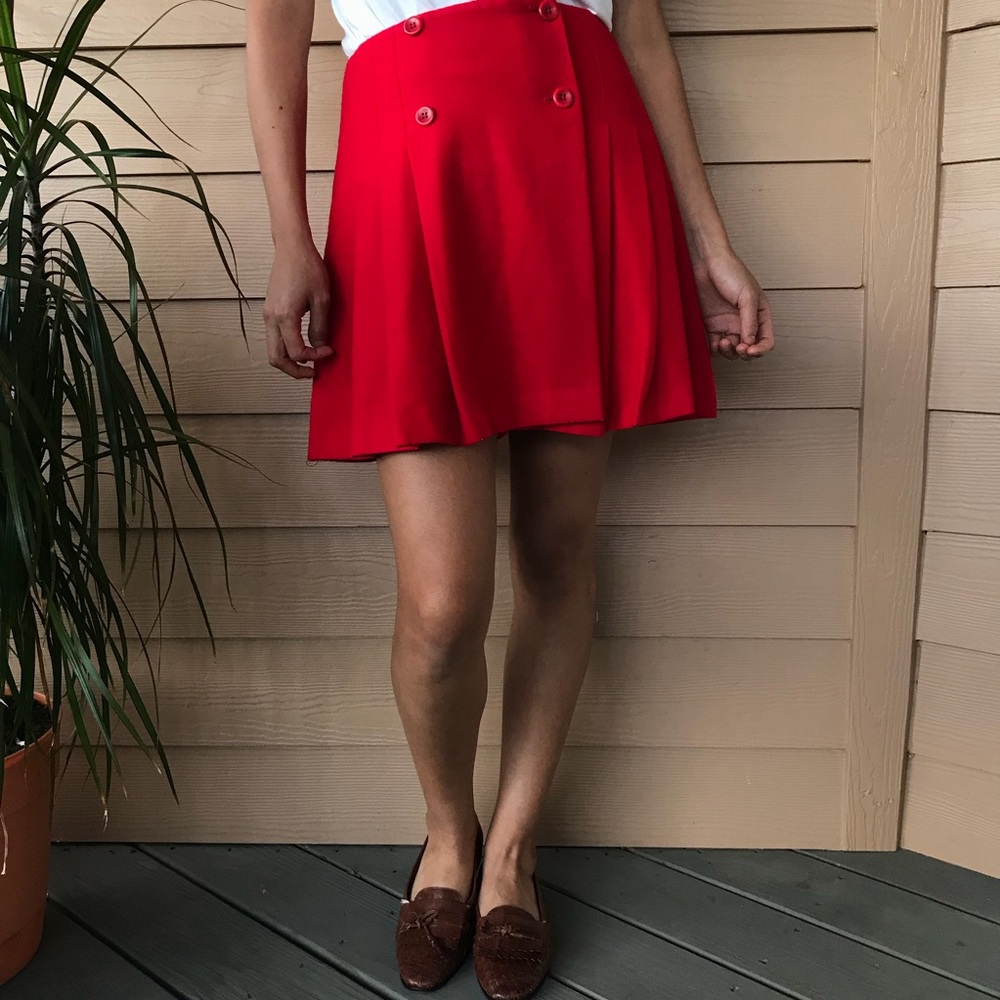 Limited Pleaded Skirt - Red
