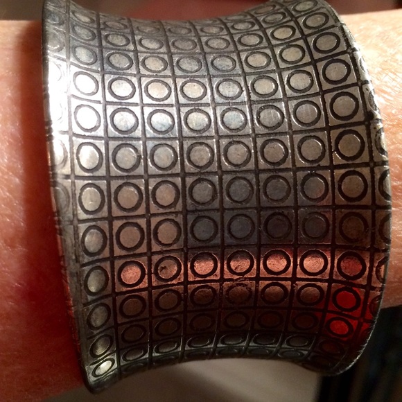 Cuff Bracelet. “GREAT DEAL!” - Picture 5 of 5