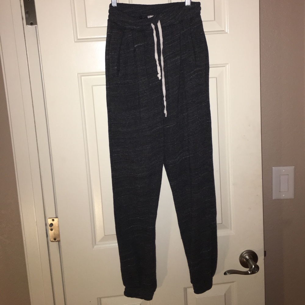 Skinny legged sweat pants