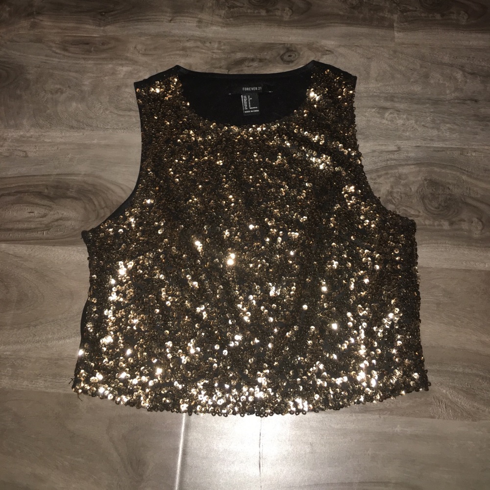 Tank top gold sequins