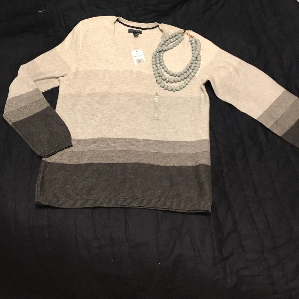 NWT Tommy Hilfiger Gray Ombré Sweater