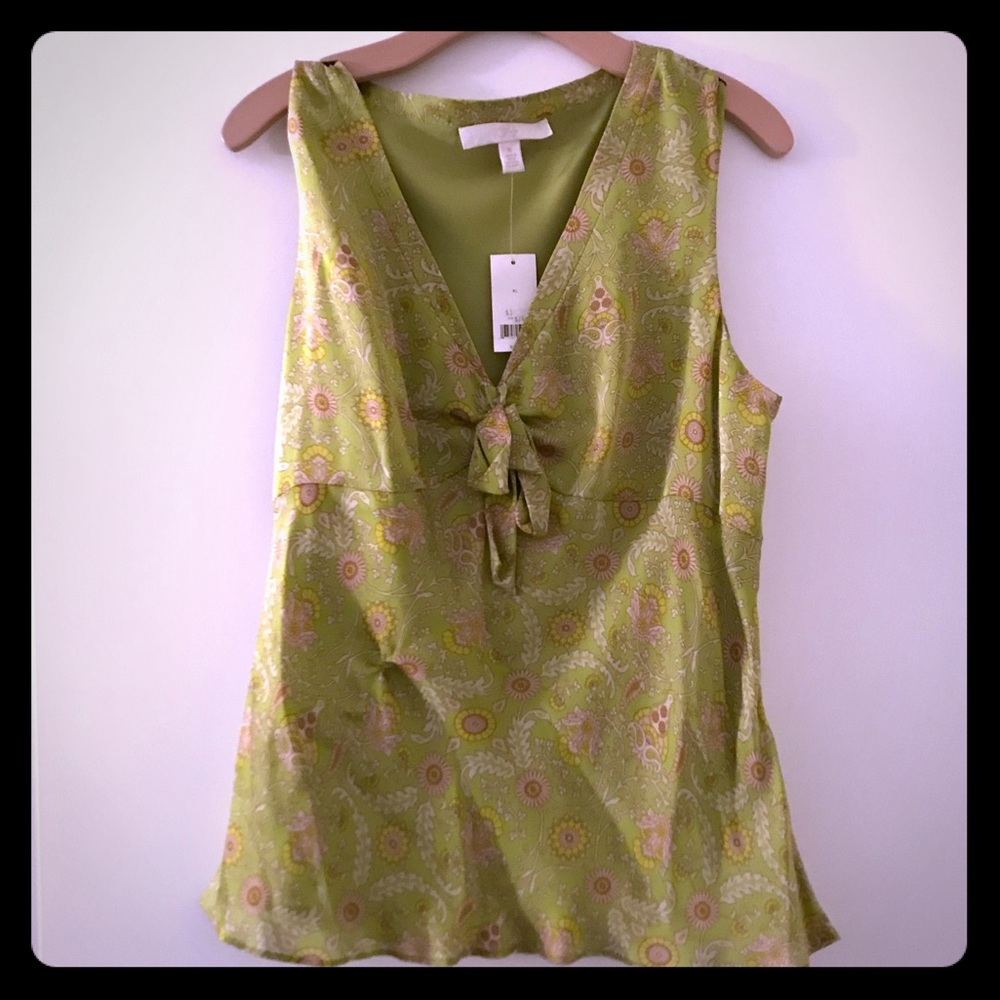 Green, paisley pattern tank.