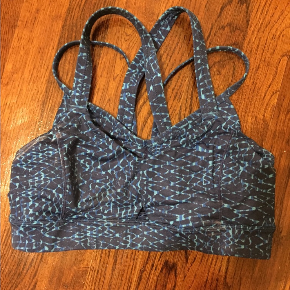 Lululemon Sports Bra with Pockets!
