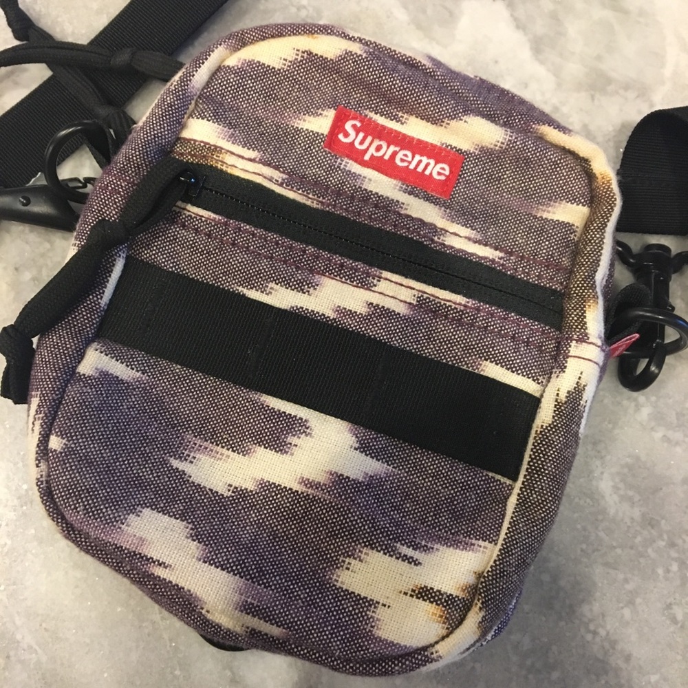 Supreme shoulder bag *RARE* collectors item