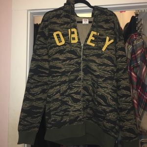 Camo obey zip up