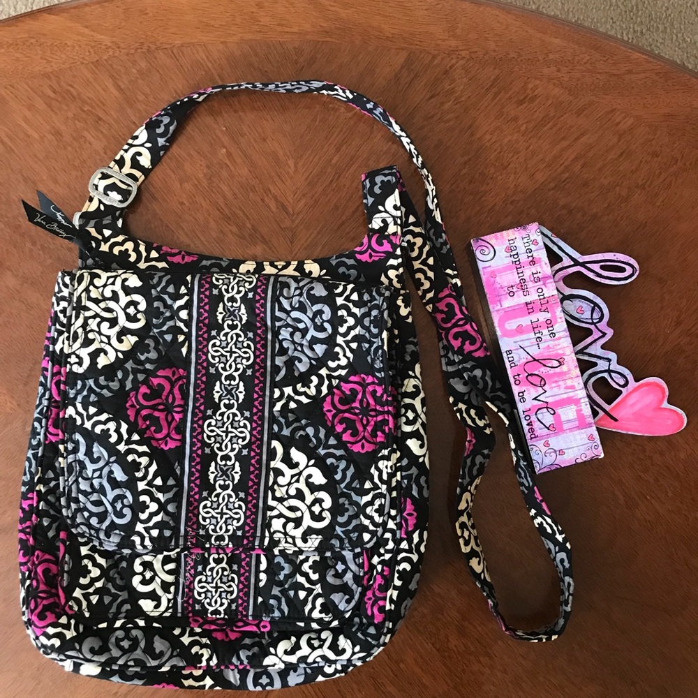 Vera Bradley cross body bag with adjustable strap