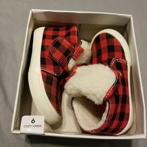 Toddler Boys Cozy Lined Boots size 6