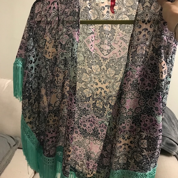 Cover up - Picture 3 of 3