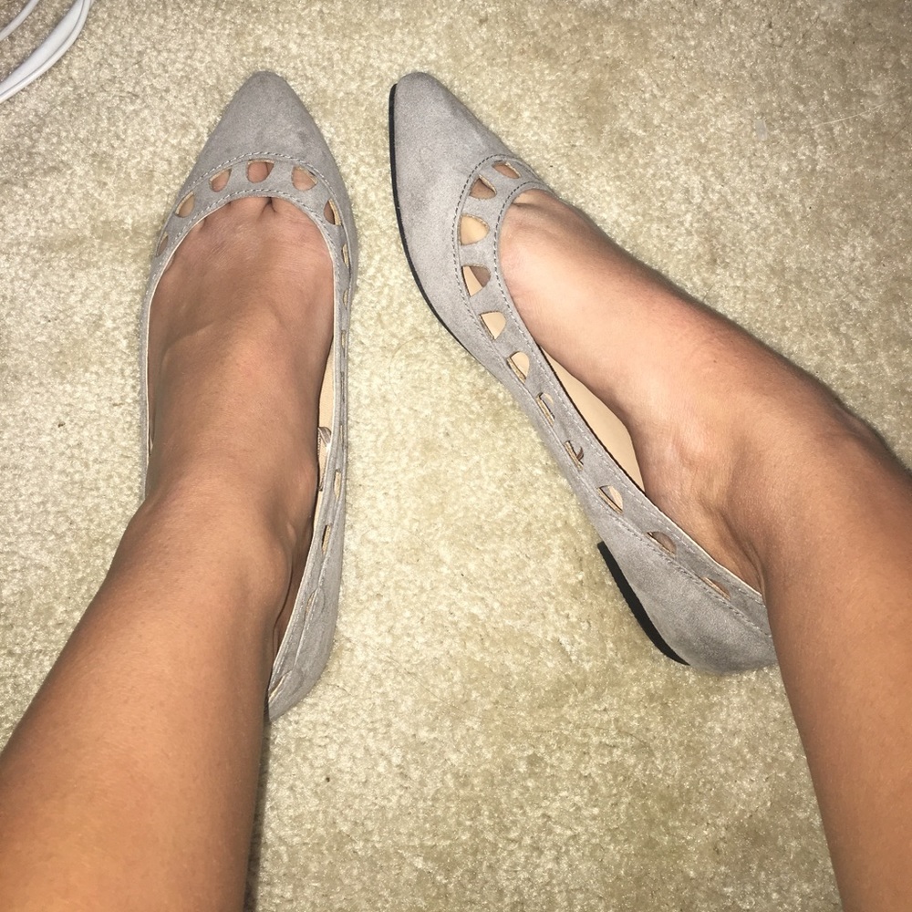 EXPRESS GREY FLATS