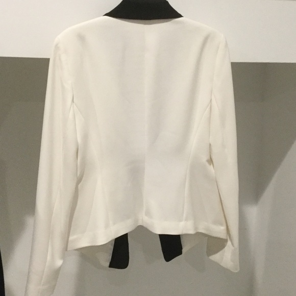 NWT sleek tuxedo style lined jacket - Picture 2 of 2