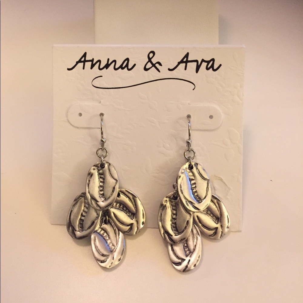 Fashion earrings