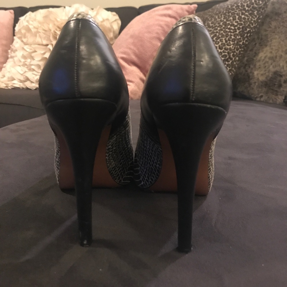 Bcbg Generation Python Pumps - Picture 2 of 5