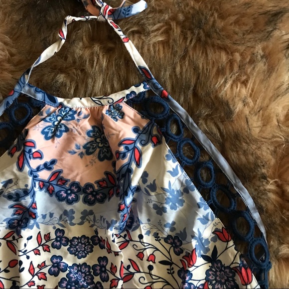 Pattern Halter Top - Picture 3 of 4