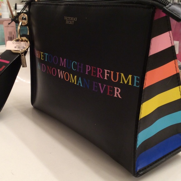 Victoria Secret Chunky Pouch - Picture 4 of 4