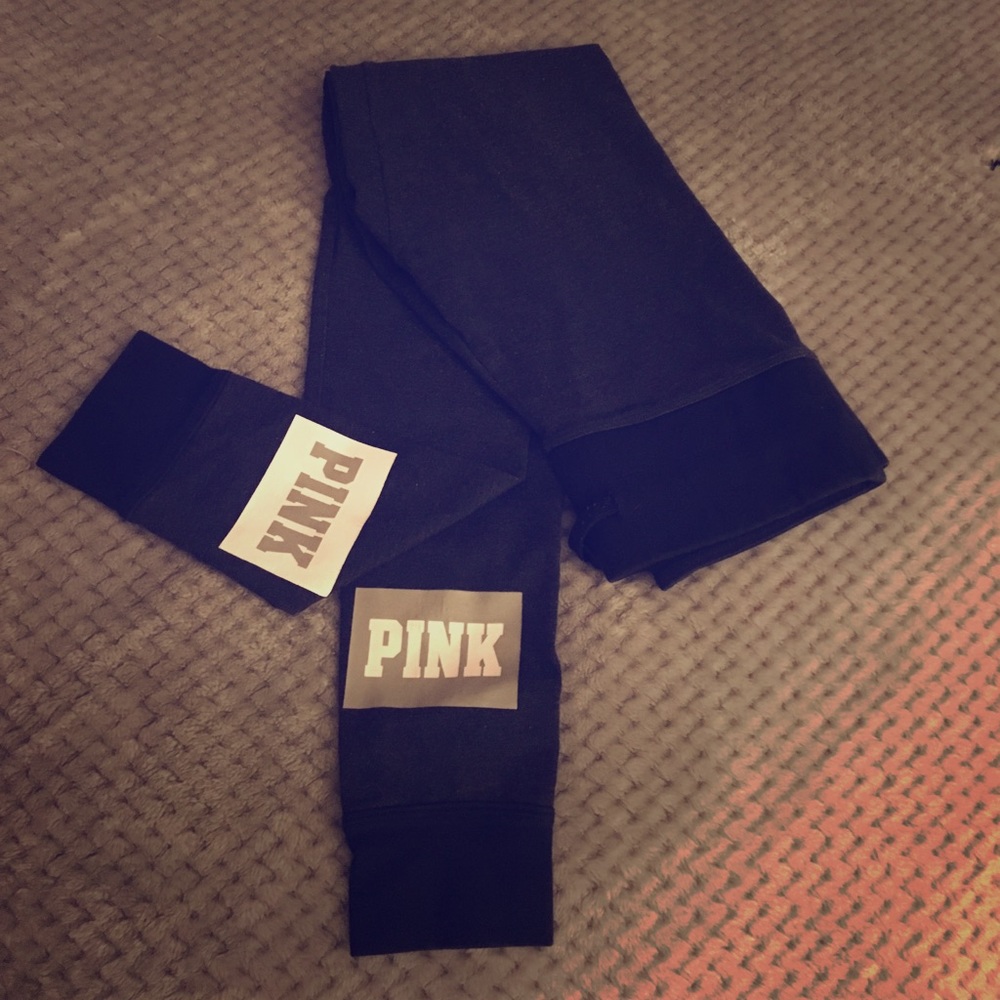 Pink yoga jogger