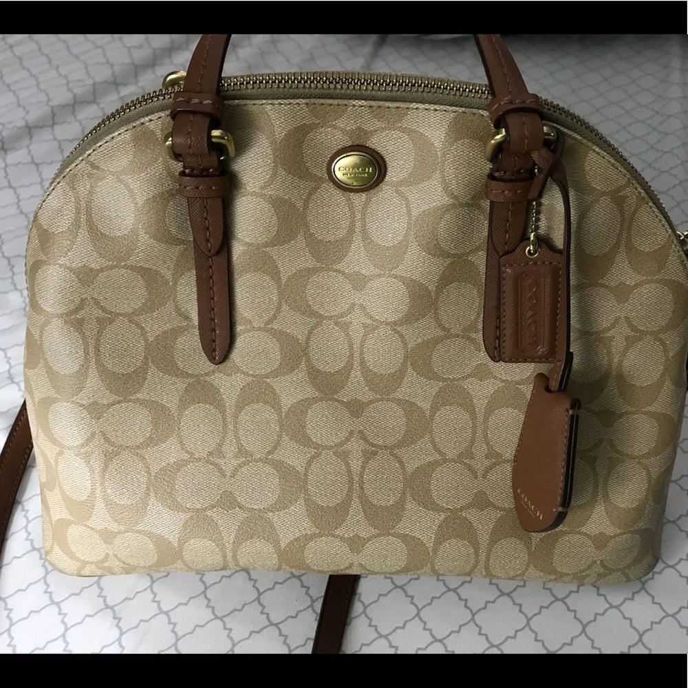 Coach Crossbody 💼