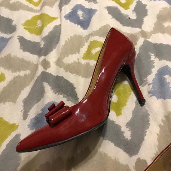 Shoes - Picture 2 of 5