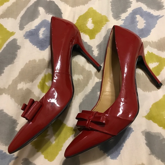 Shoes - Picture 4 of 5