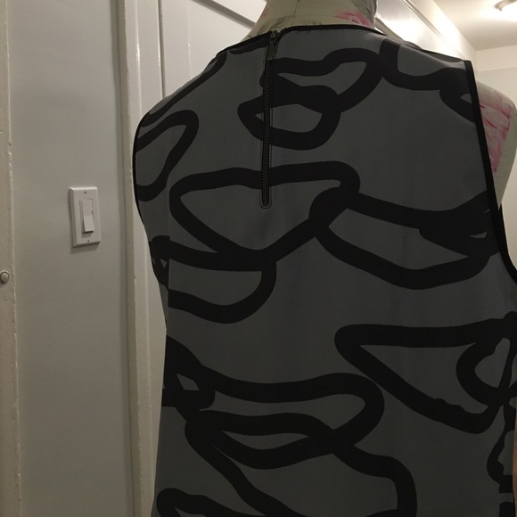 NWOT Super Chic Vida Blouse - Picture 2 of 3