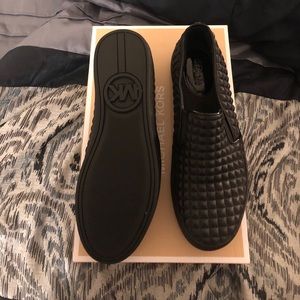 mk slip on